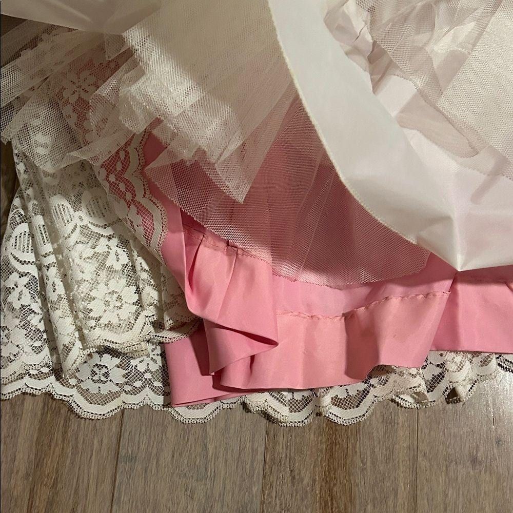 vintage pink ball gown evening dress White Pink Fabric Victorian 70s prom - Picture 14 of 16